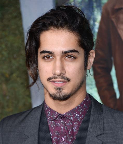 avan jogia photos